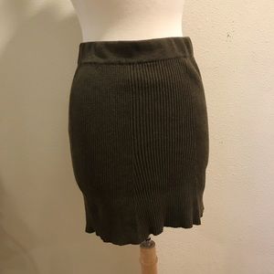 Free People medium olive green skirt